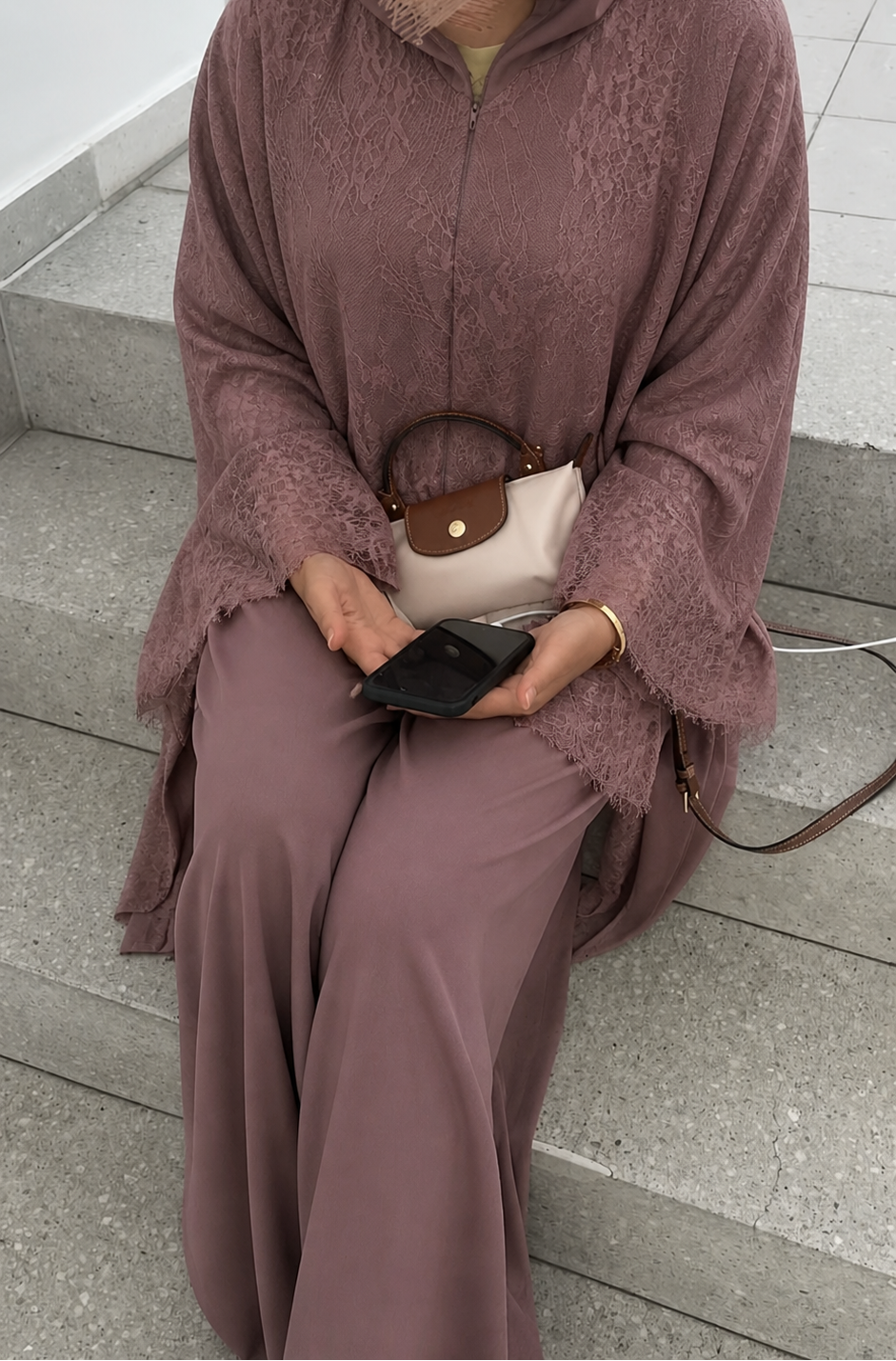 Abaya Oud